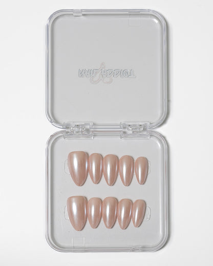  Nailaddict Glazed Donut press on nails set – light pink glazed reusable press on nails packaging UAE