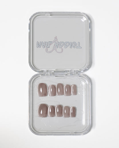 Zubaida - Nail Addict