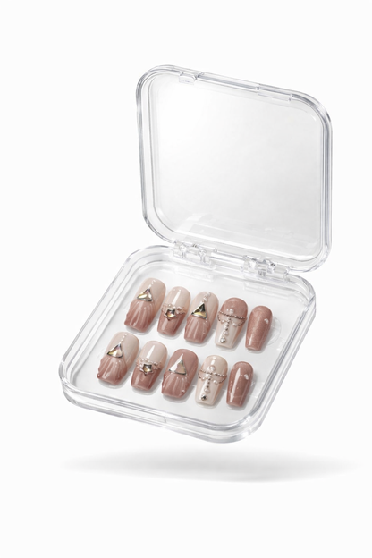 Sharqiya Shine luxury press on nails by Nailaddict UAE reusable glossy gel manicure