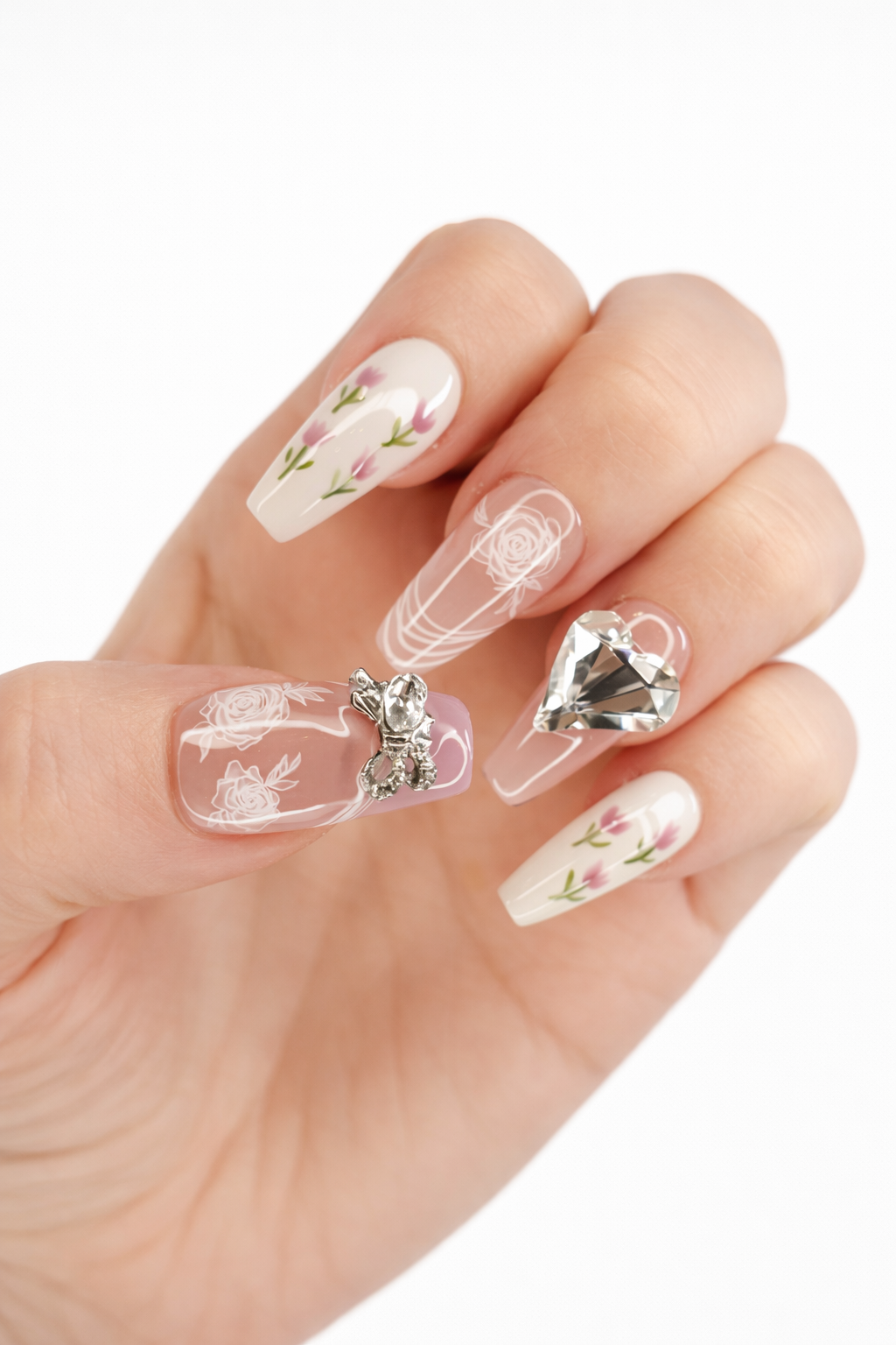 Sophia luxury press on nails by Nailaddict UAE reusable glossy gel manicure