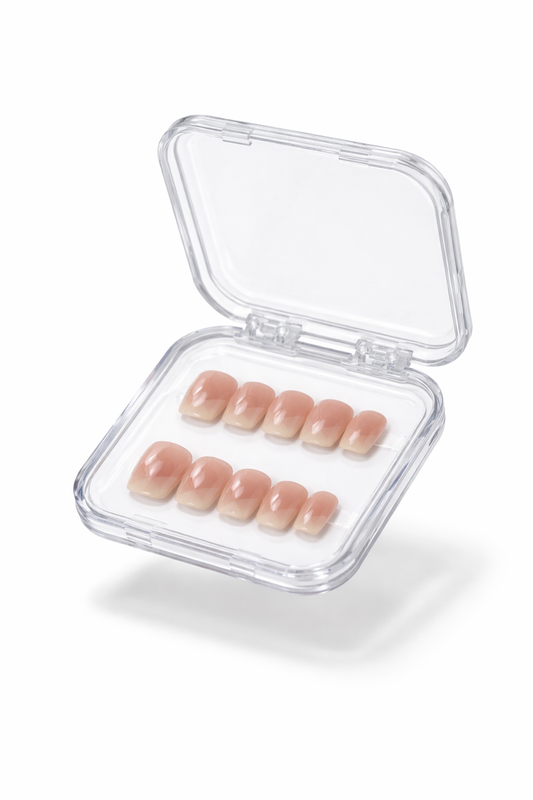 Taiba luxury press on nails by Nailaddict UAE reusable glossy gel manicure