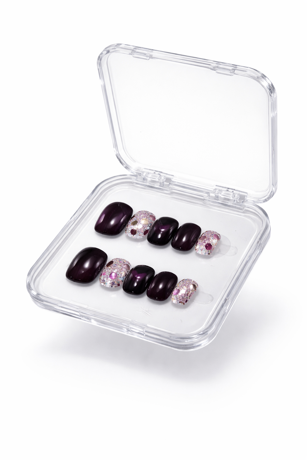 Yas Island luxury press on nails by Nailaddict UAE reusable glossy gel manicure
