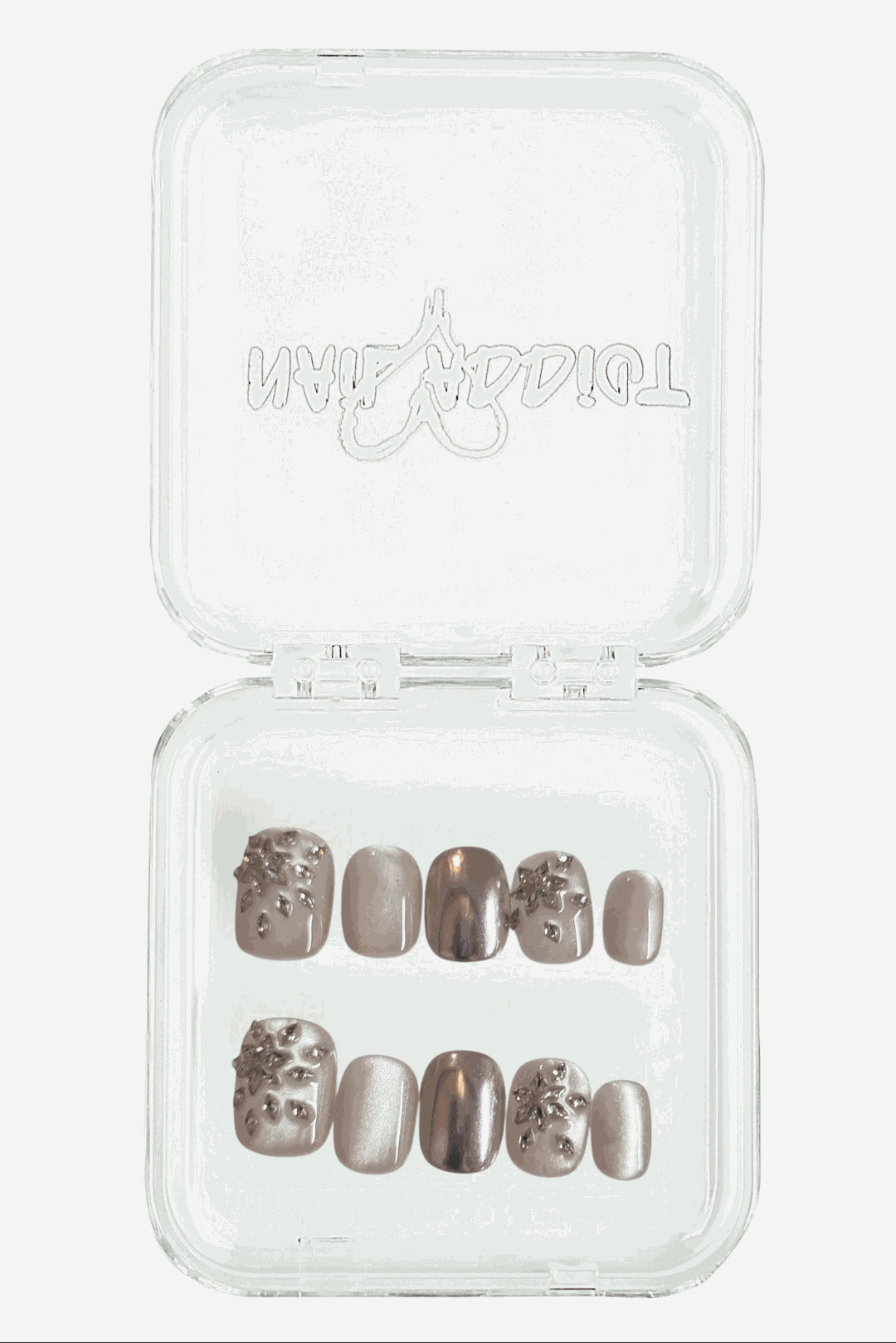 Glamorous Liwa Luxe press-on nail set, displayed in packaging.