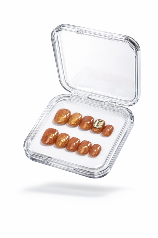 Nail Addict press on nails uae. Gold