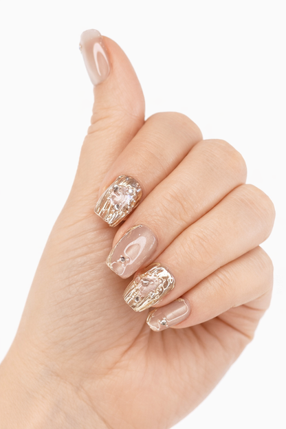 Sama - Nail Addict
Sama luxury press on nails by Nailaddict UAE reusable glossy gel manicure