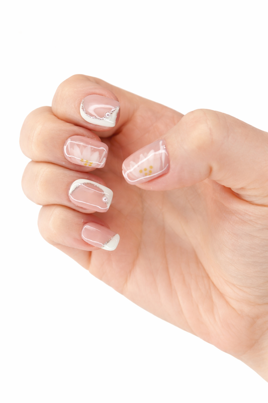 Sawsan - Nail Addict
Sawsan luxury press on nails by Nailaddict UAE reusable glossy gel manicure
