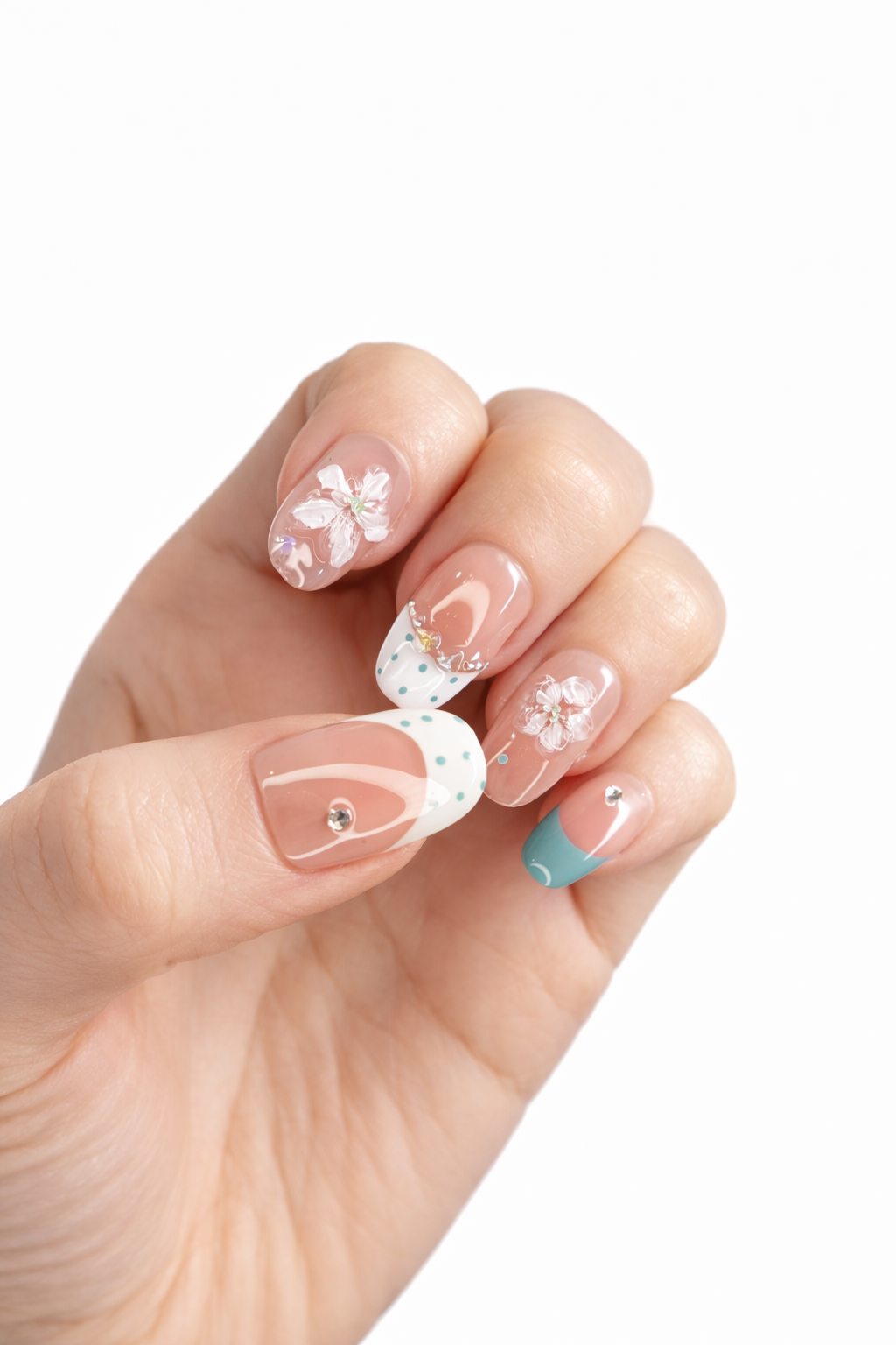 Layan - Nail Addict